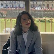 Soy una persona alegre y tranquila, con material para diferentes edades y experiencia sobre todo con niños de ESO y Primaria.